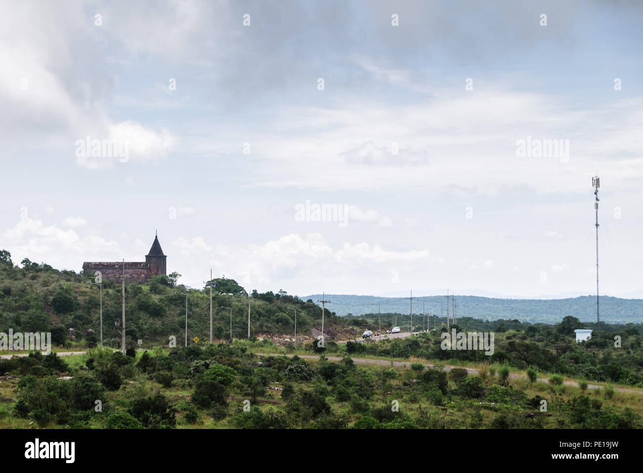 Verlassen der Katholischen Kirche in Bokor Nationalpark in der Nähe von Bramsche, Kambodscha Stockfoto