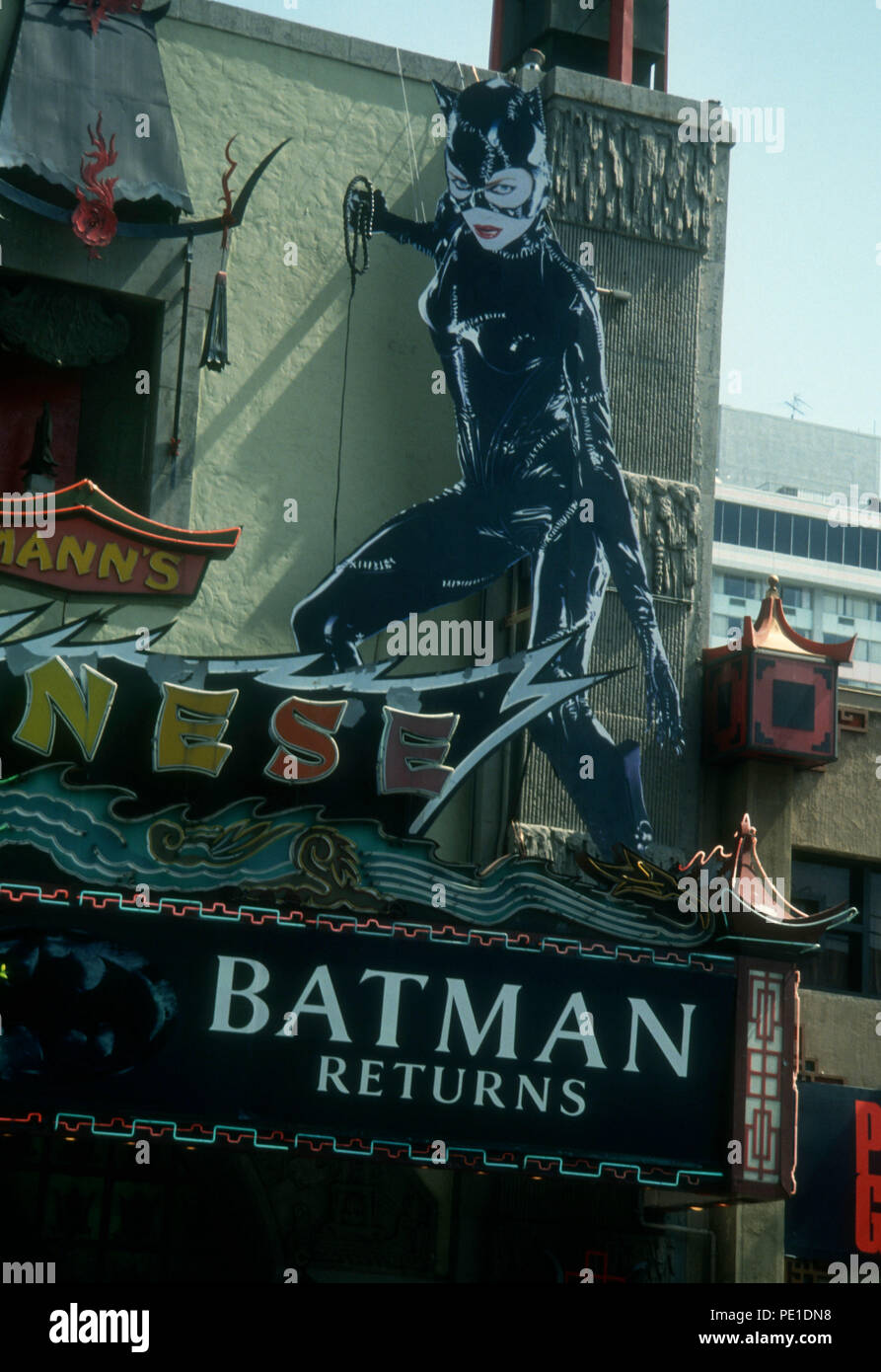 HOLLYWOOD, CA - 15. Juni: Eine allgemeine Ansicht der Atmosphäre an 'Michael Keaton Hand- und Fußabdrücke Zeremonie' am 15. Juni 1992 Bei Mann Chinese Theatre in Hollywood, Kalifornien. Foto von Barry King/Alamy Stock Foto Stockfoto
