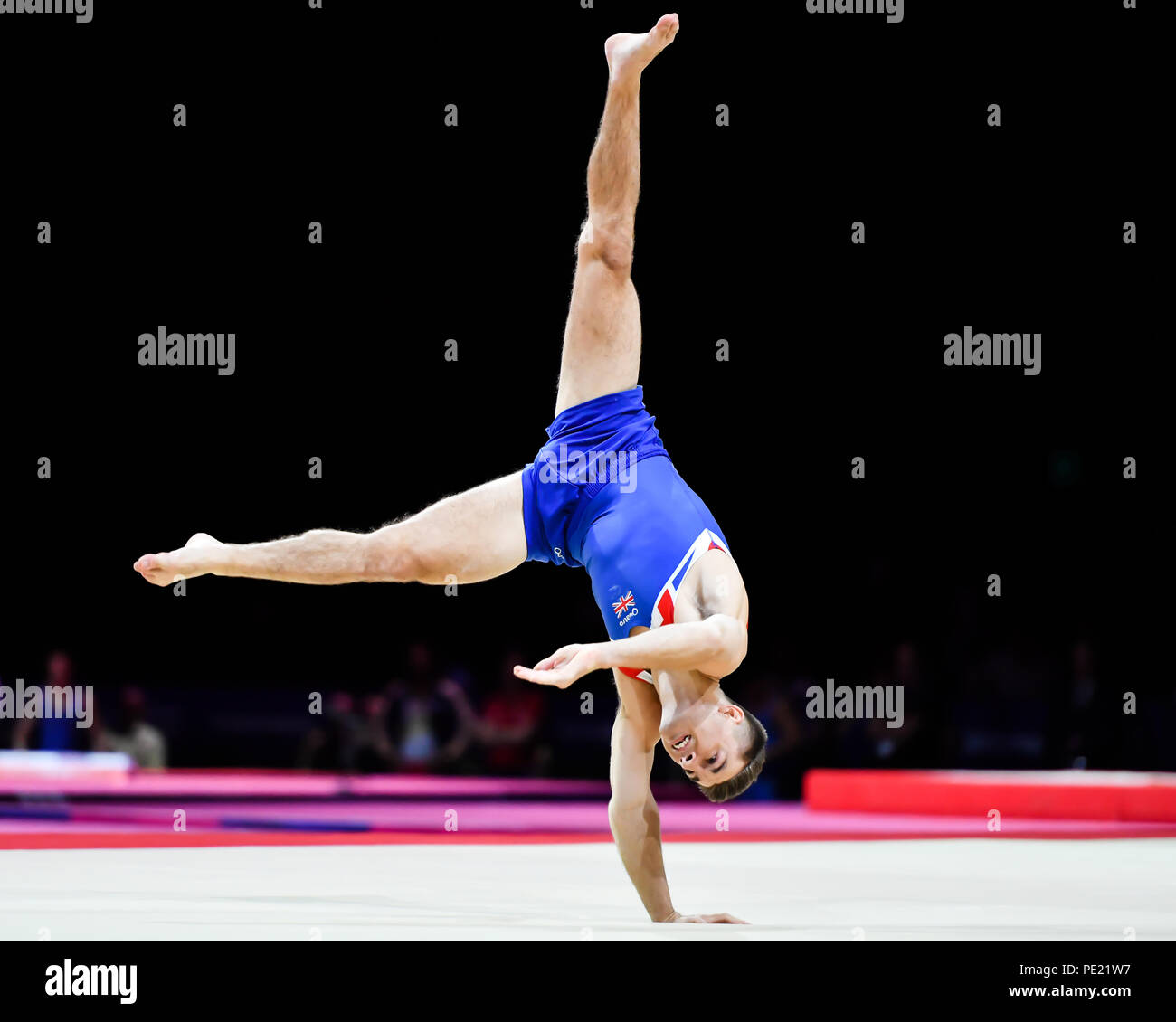 Glasgow, UK, 11. Aug 2018. Glasgow, UK, 11. Aug 2018. WHITLOCK Max (GBR) konkurriert auf dem Boden Übung in Men's Gymnastics Team Finale während der Europameisterschaft 2018 in Glasgow an der SSE Hydro am Samstag, den 11. August 2018. GLASGOW SCHOTTLAND. Credit: Taka G Wu Stockfoto