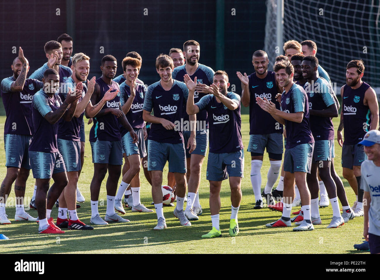 Alle Teams spielen während der FC Barcelona Training vor der Spanischen Supercopa Spiel gegen FC Sevilla in Tanger. Bei Ciutat Esportiva Joan Gamper, Barcelona am 11. August 2018. 11 Aug, 2018. Quelle: AFP 7/ZUMA Draht/Alamy leben Nachrichten Stockfoto