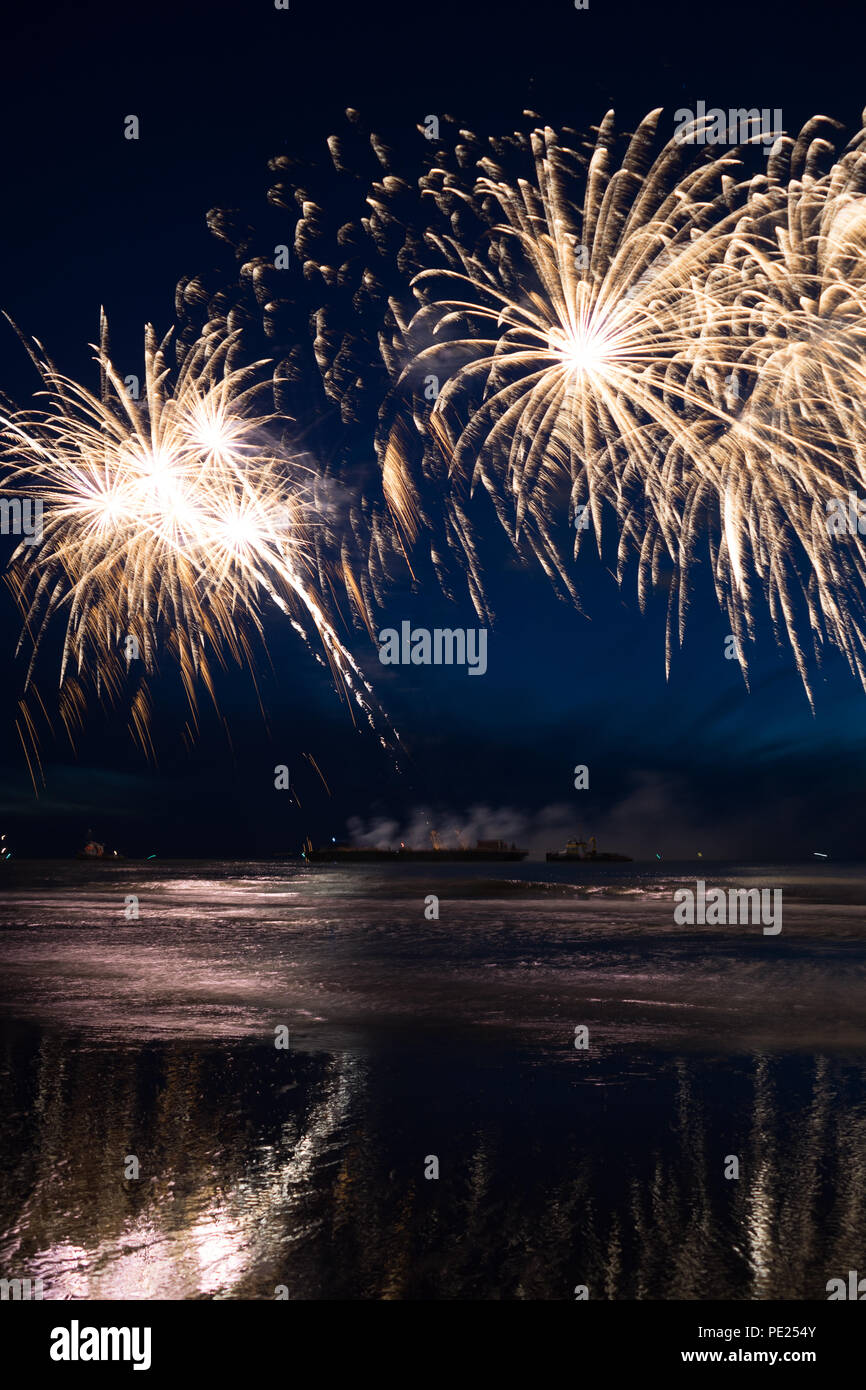 Den Haag, Niederlande. 11. August 2018. Jährliche Sommer Feuerwerk am Strand von Scheveningen, Den Haag, Den Haag, Niederlande, Europa Quelle: SkandaRamana/Alamy leben Nachrichten Stockfoto