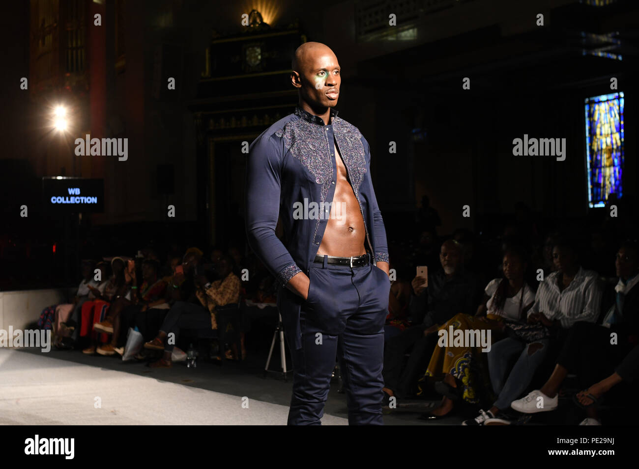 London, Großbritannien. 11. August 2018. Designer WB Sammlung präsentiert seine neueste Kollektion an der Afrika Fashion Week London (AFWL) an Freimaurer' Hall am 11. August 2018, London, UK. Bild Capital/Alamy leben Nachrichten Stockfoto