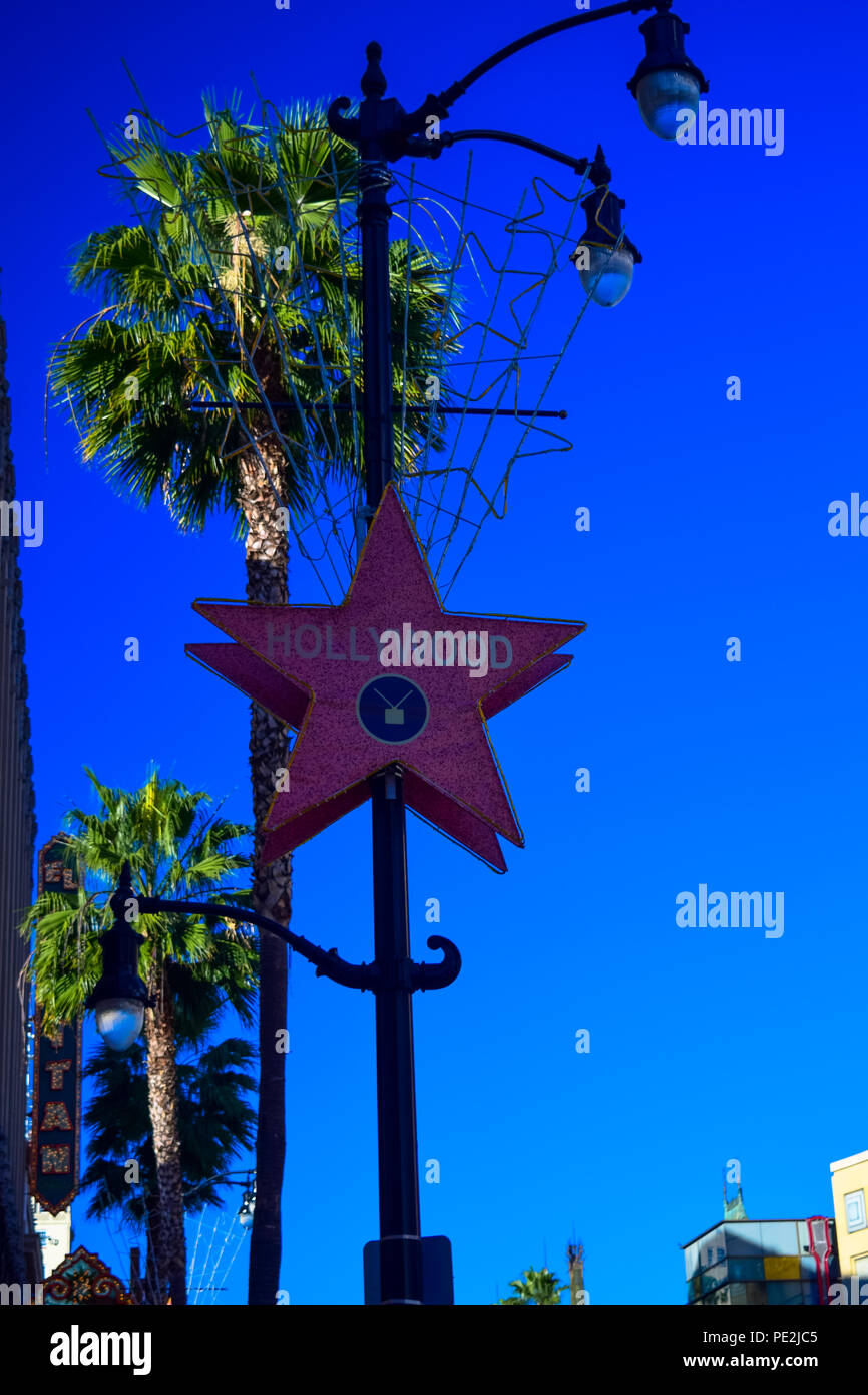 Stern auf dem Hollywood Boulevard mit Details im Hintergrund, Los Angeles, Kalifornien Stockfoto