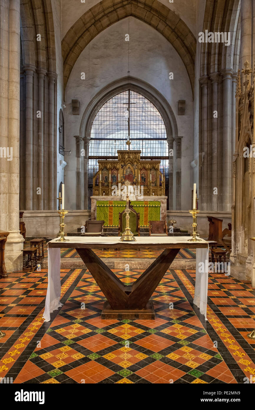 Altar in der St. Nikolaus Kirche in Arundel, West Sussex Stockfoto