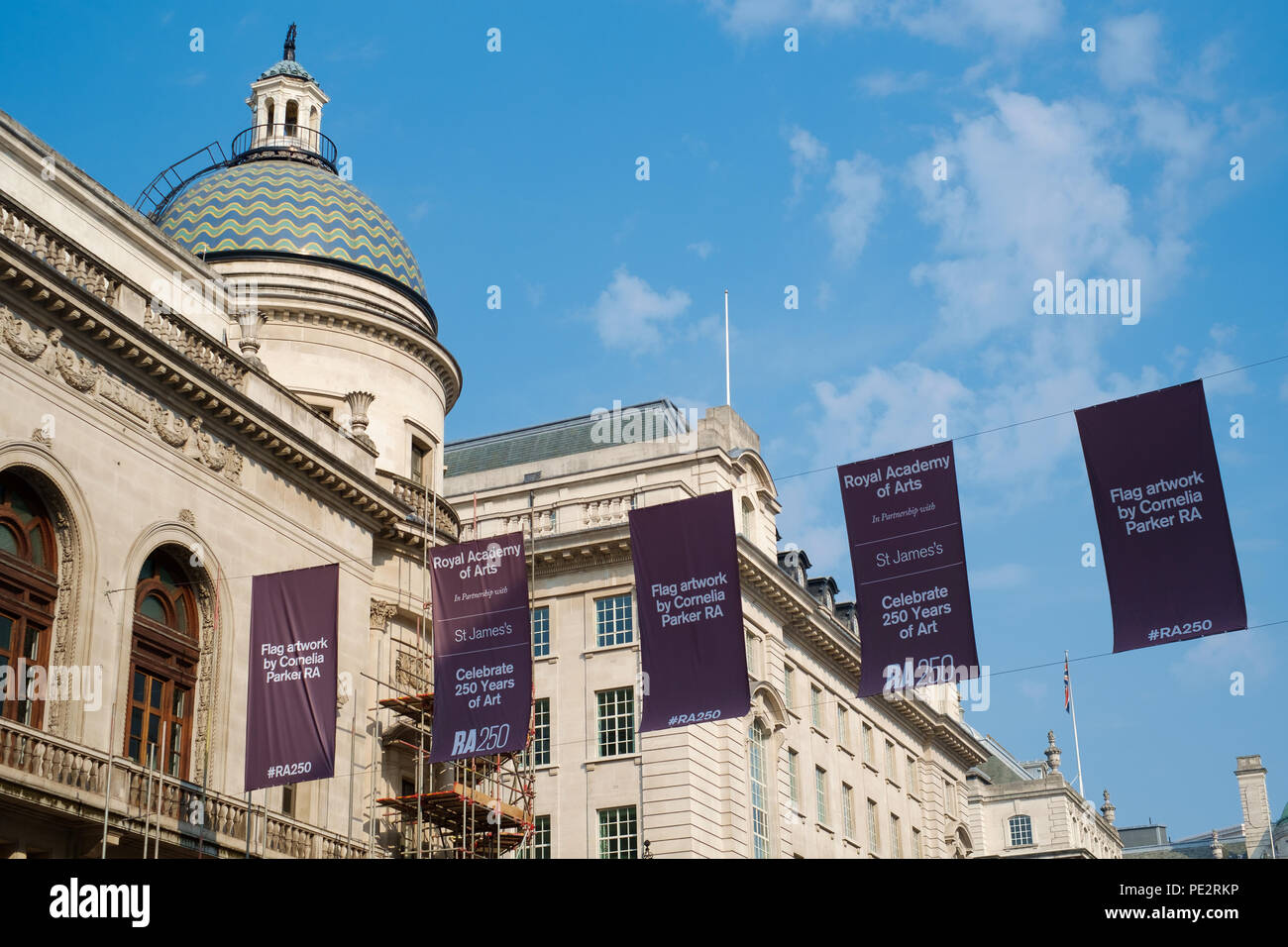 Banner der Königlichen Akademie der Künste in der Regent Street Stockfoto