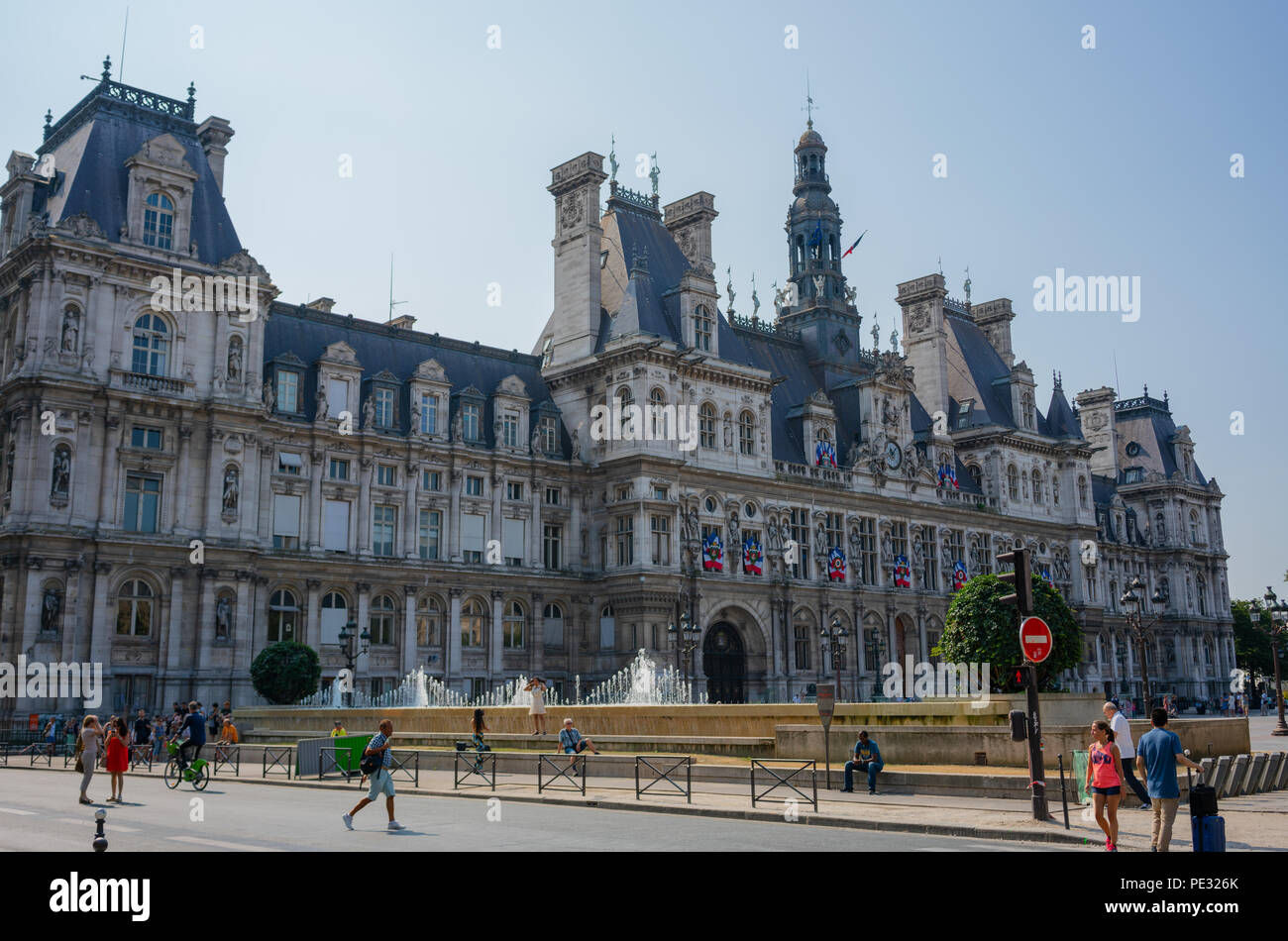 Paris, Frankreich, 14. Juli 2018: Hotel de Ville Rathaus von Paris Frankreich street view Stockfoto
