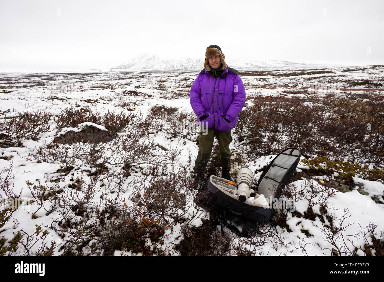 Outdoor Fotograf Øyvind Martinsen im Dovrefjell Nationalpark, Dovre, Norwegen. Stockfoto