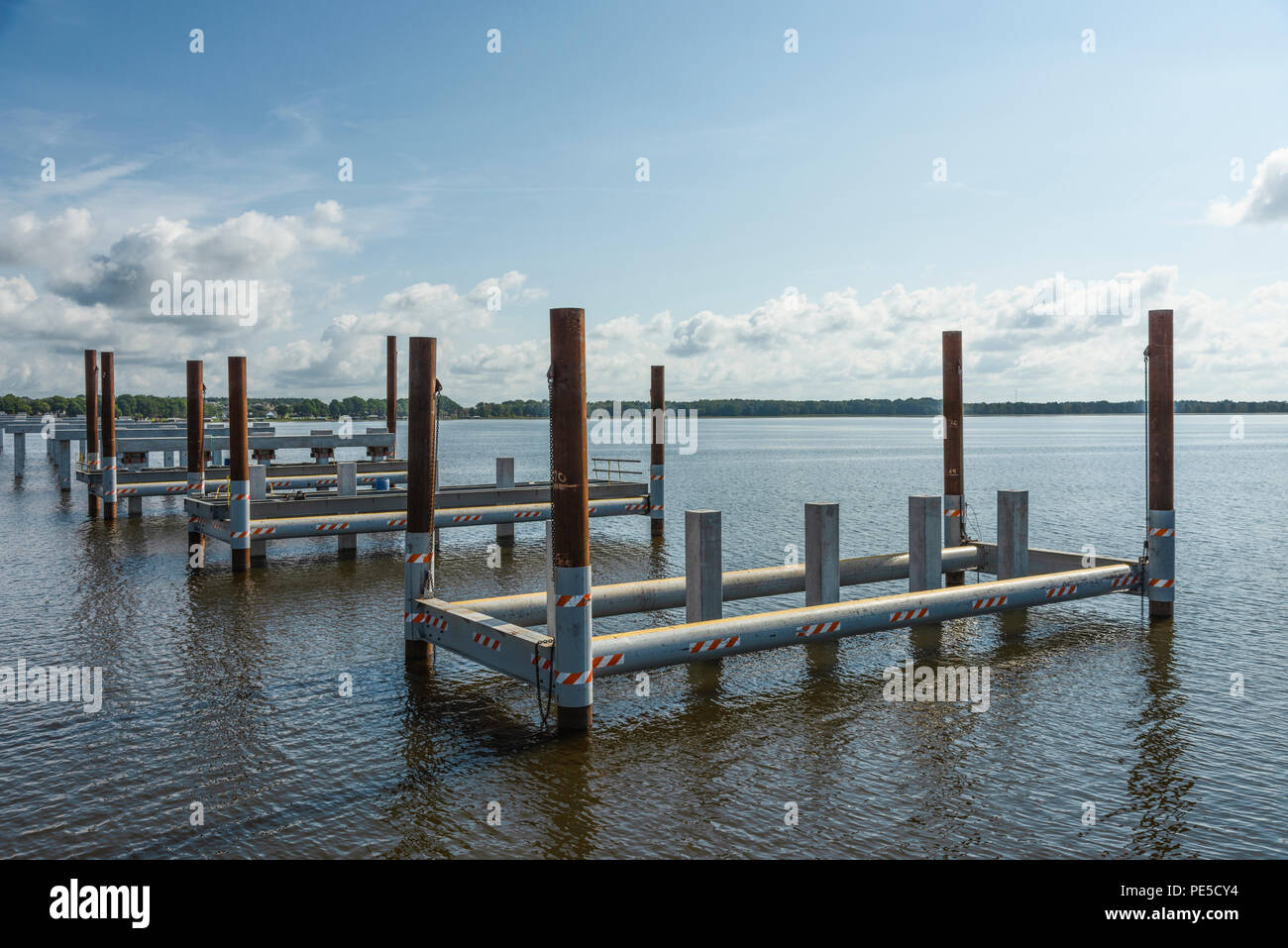 Aufbau der SR 19 Brücke am kleinen See Harris in Lake County, Florida, USA Stockfoto
