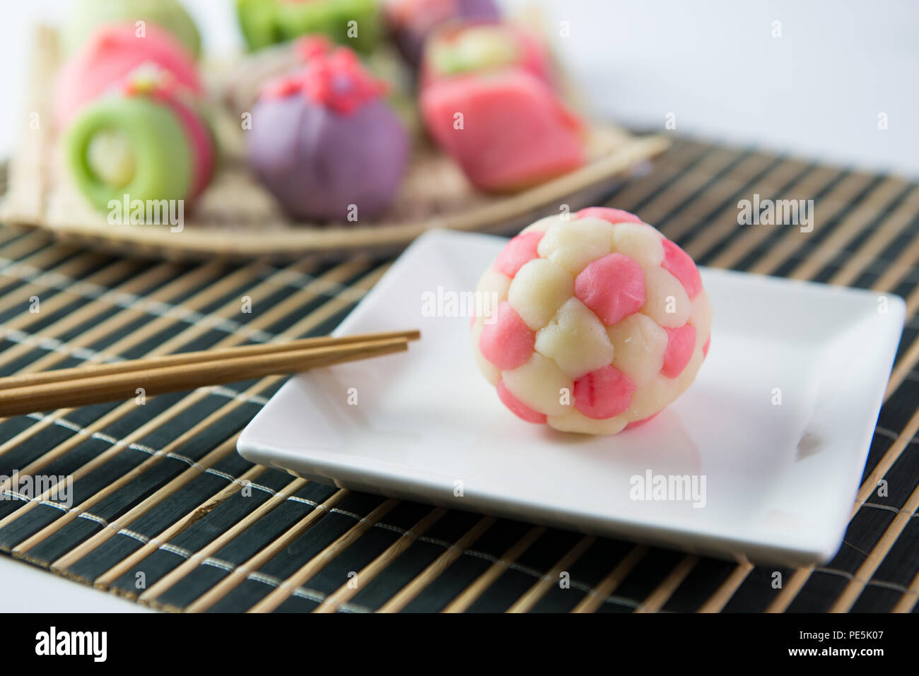 Traditionelle japanische Süßigkeiten wagashi Stockfoto