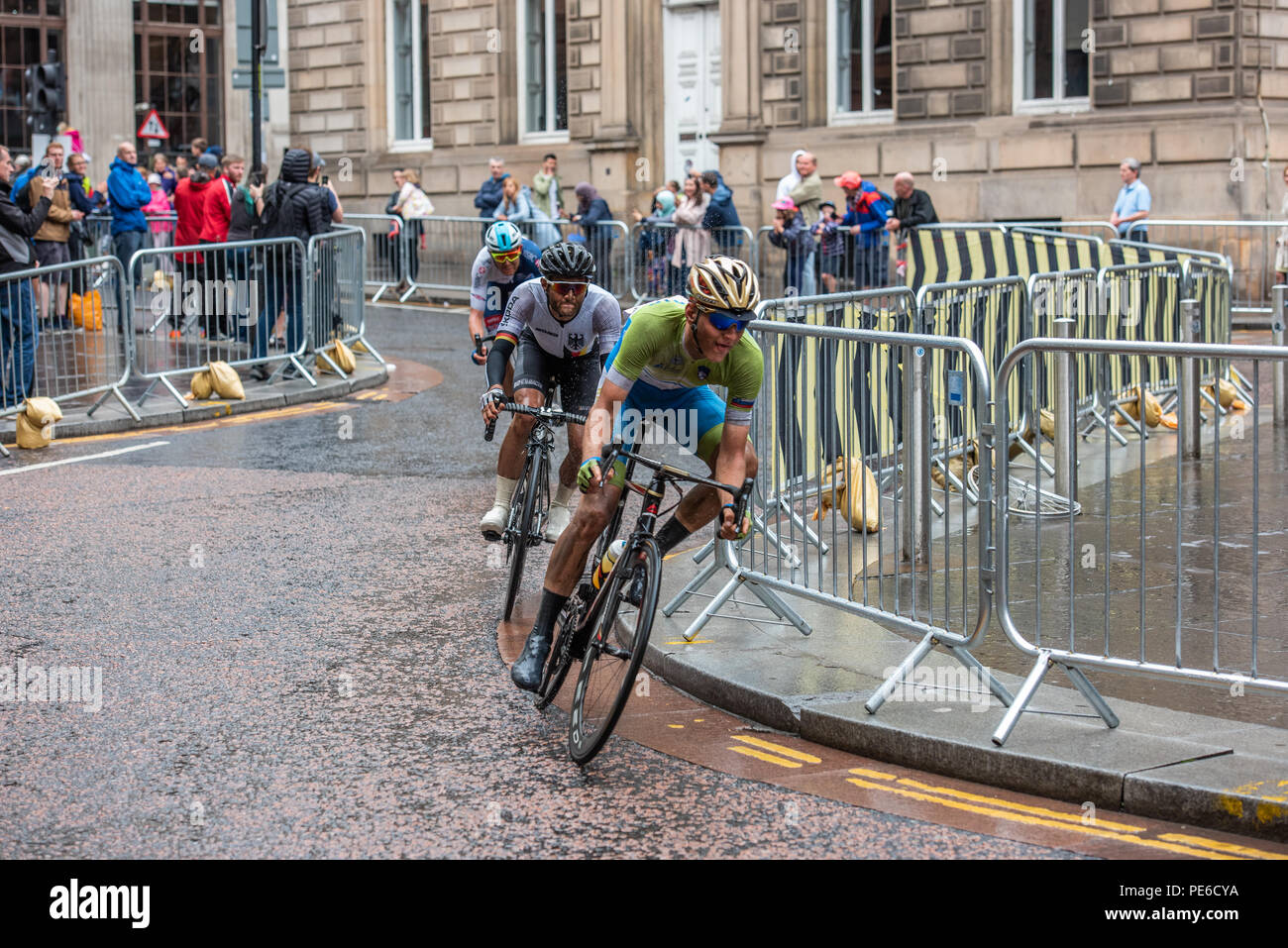 Glasgow, Schottland. 12 Aug, 2018. Konkurrenten an der Europäischen Meisterschaft Mens Radfahren Straße Rennen in Glasgow, Schottland. Kredit George Robertson/Alamy leben Nachrichten Stockfoto