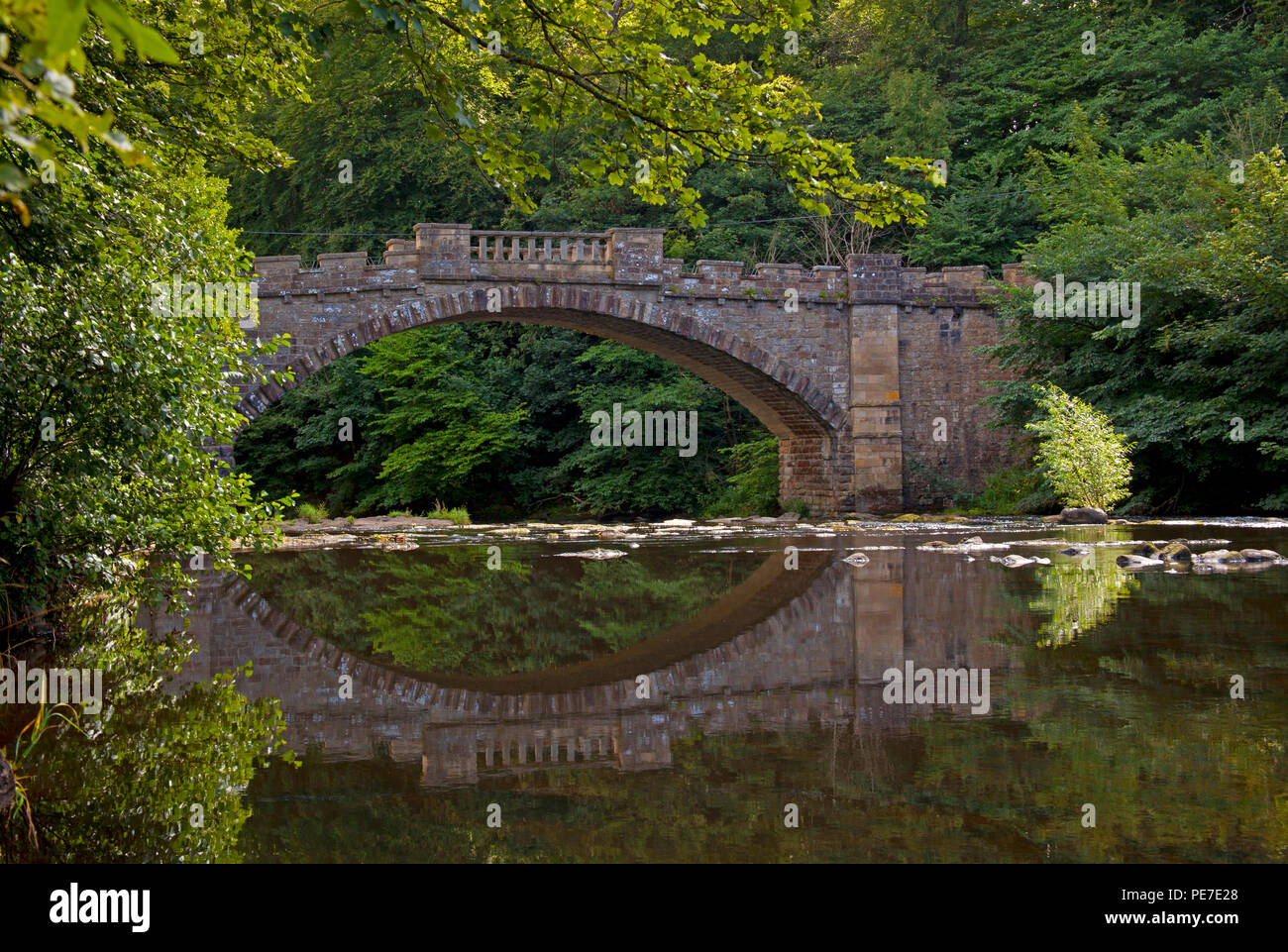 Nasmyth Brücke, Fluss Mandel, Almondell, East Calder, West Lothian, Schottland Großbritannien Stockfoto