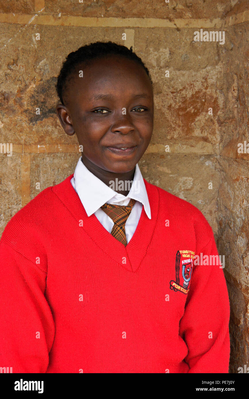 Portrait von jugendlichen Mädchen in der weiterführenden Schule (Gymnasium) Einheitliche, Kenia Stockfoto