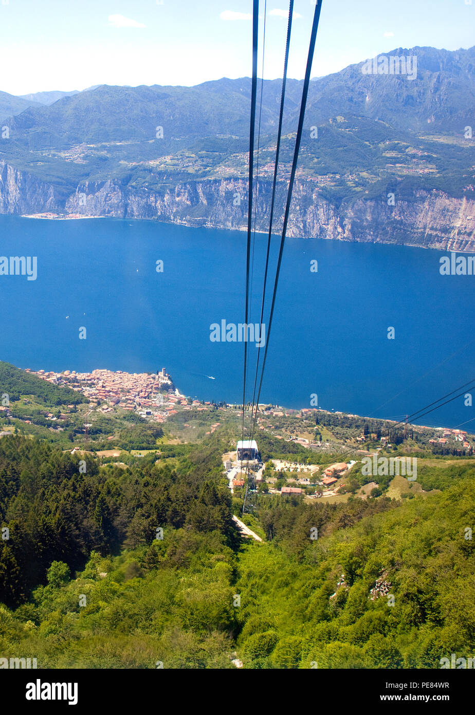 Seilbahn von Malcesine auf den Monte Baldo, Gardasee, Provinz Verona, Lombardei, Italien, Europa Stockfoto