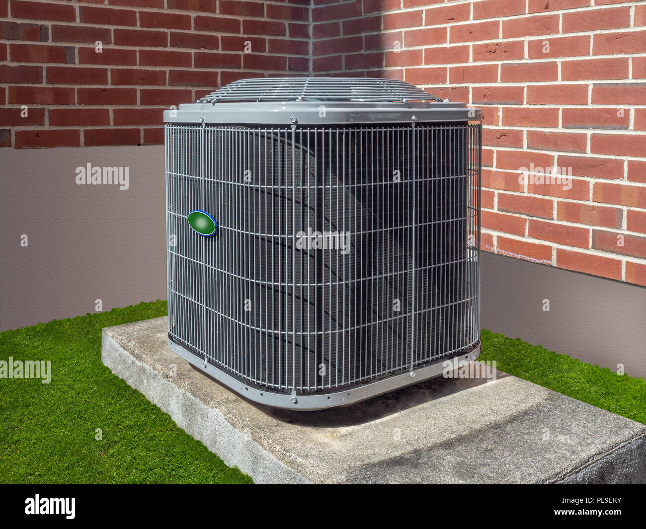 Klimaanlage und Heizung außerhalb einer Home Stockfoto