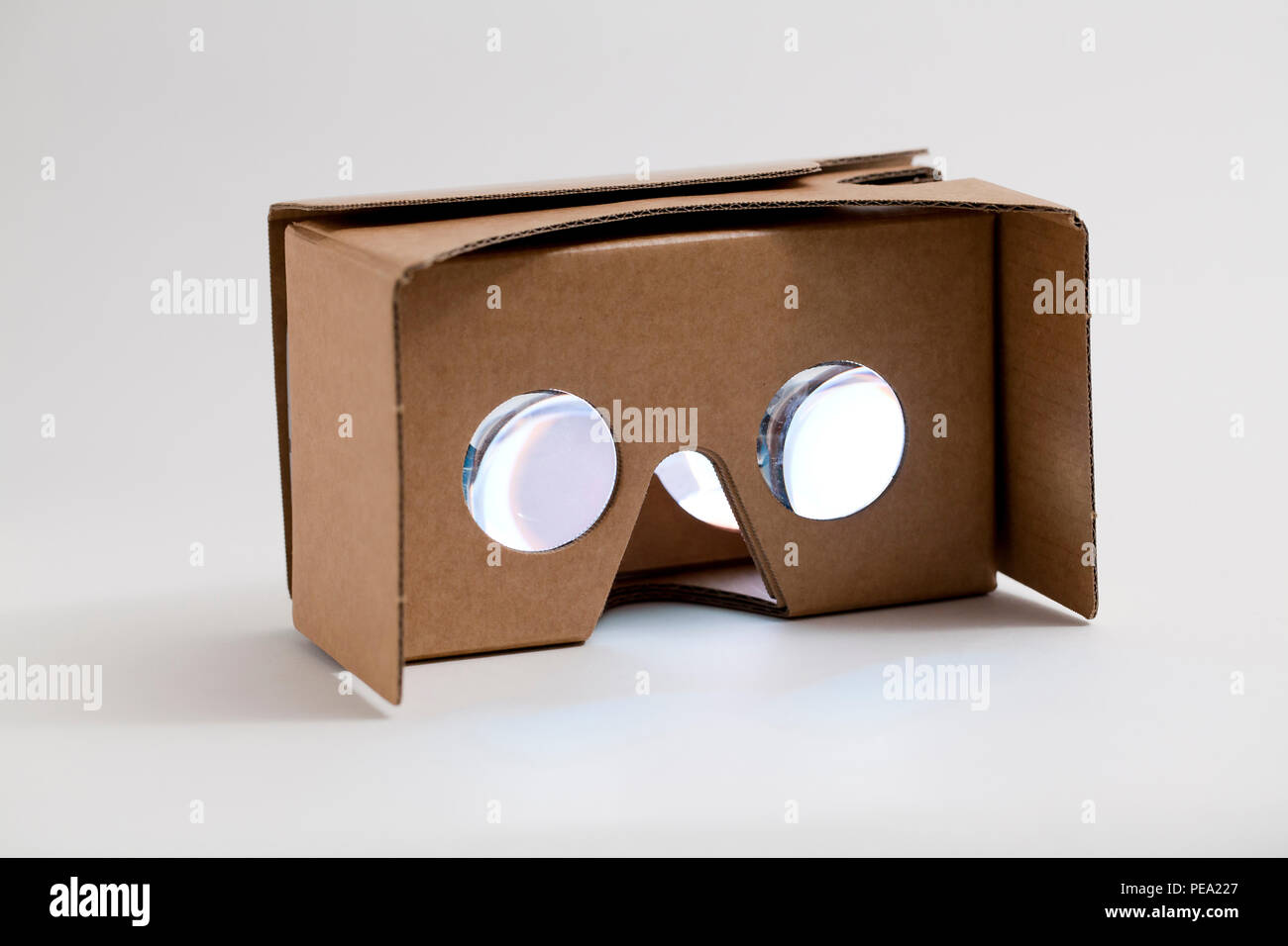 Google Karton VR (Virtual Reality) Viewer - USA Stockfoto