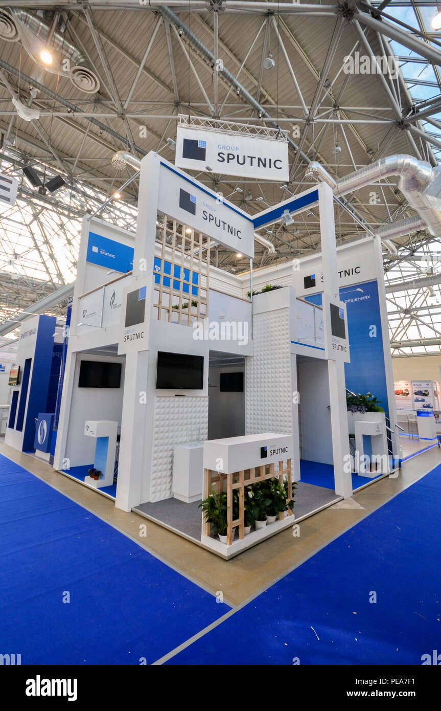 Sputnic stand auf der Neftegaz 2012: Internationale Ausstellung für Ausrüstungen und Technologien für die Öl- und Gasindustrie, Moskau, Russland, 25. Juni 2012 Stockfoto
