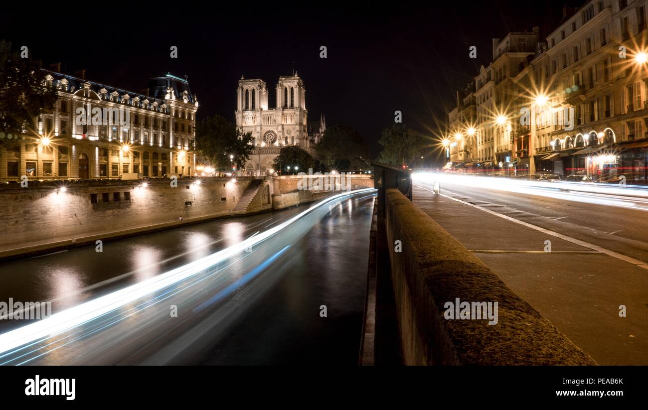 Lustige dinge in paris frankreich zu tun Fotos und Bildmaterial in