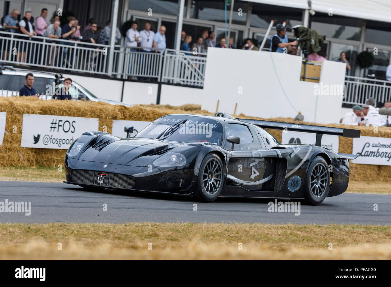 2014 Maserati MC12 "Goodwood Cent 100' Racer mit Niek Hommerson am Goodwood Festival 2018 von Geschwindigkeit, Sussex, UK. Stockfoto