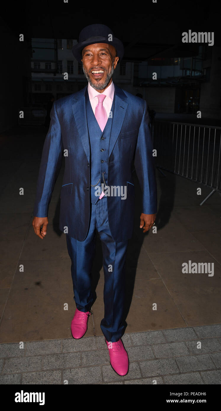 Red Dwarf star Danny John-Jules, der als einer der diesjährigen streng Come Dancing Kandidaten vorgestellt wurde, außerhalb der BBC nach Erscheinen auf der einen Zeigen. Stockfoto