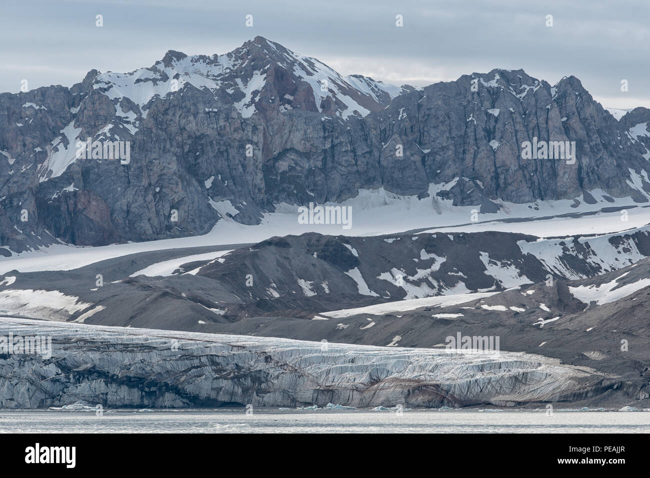 Fjortende Julibreen und Krossfjorden, Spitzbergen, Svalbard, Norwegen Stockfoto