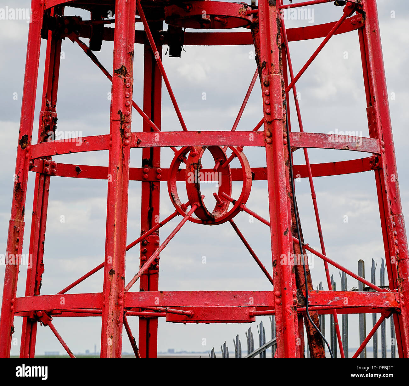 VINTAGE ROT STRUKTUR AUS STAHL Stockfoto