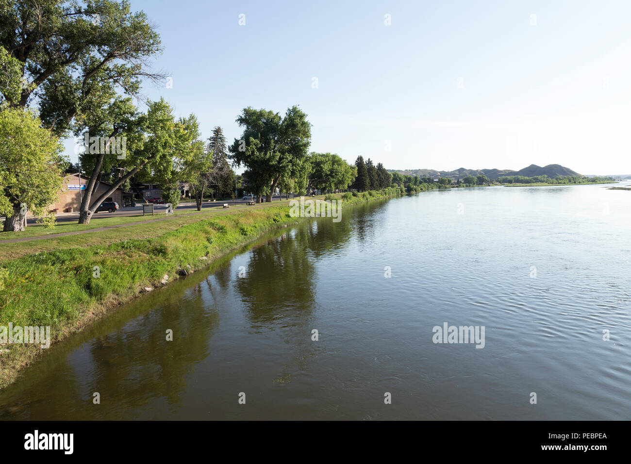 Park und Deich entlang des Missouri River, Ft Benton, MT, USA Stockfoto