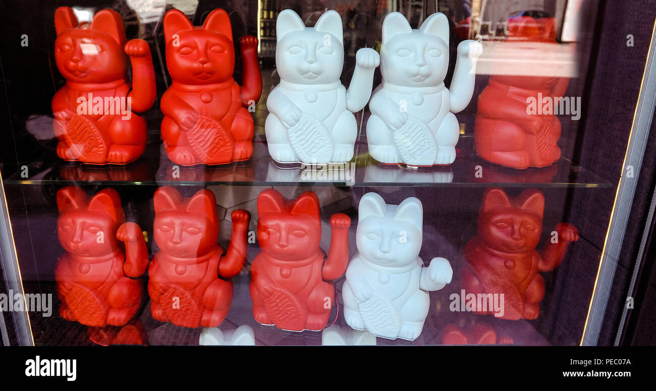 Maneki Neko auch als chinesische Fortune Cat Stockfoto