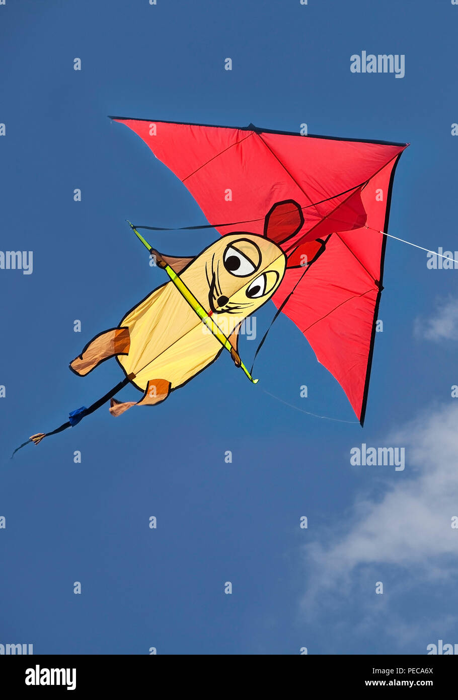 Kite mit der Sendung mit der Maus Abbildung, blauer Himmel, Deutschland Stockfoto