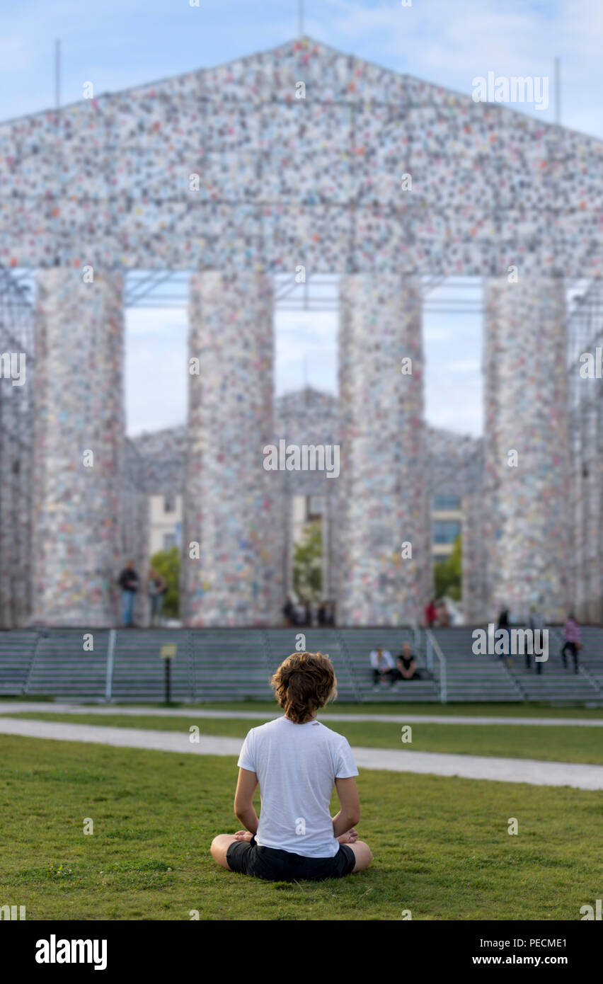 Marta Minujin, das Parthenon der Bücher, der Documenta 14, Friedrichsplatz, Kassel, Hessen, Deutschland Stockfoto