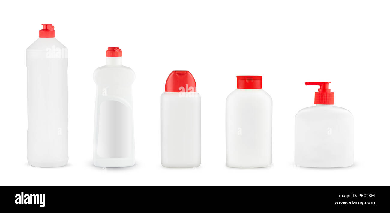 Set aus weißem Kunststoff Flaschen für Shampoo oder flüssige Waschmittel, Reinigungsmittel, Bleichmittel oder Weichspüler. Paket mockup mit Freistellungspfad isoliert. Stockfoto