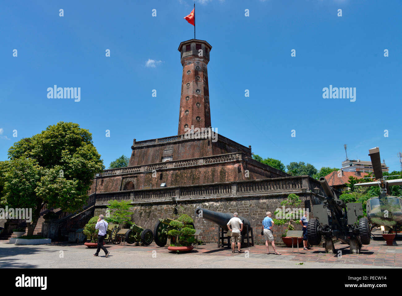 Flaggenturm Kinderbett Co, Museum fuer Militaergeschichte, Dien Bien Phu, Hanoi, Vietnam Stockfoto