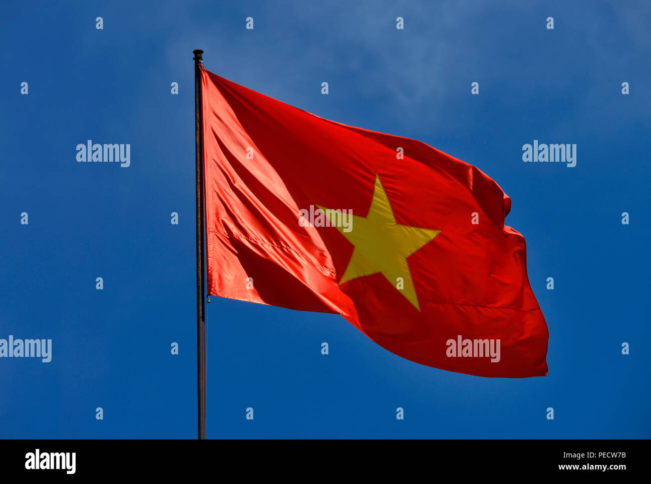 Nationalfahne, Ba-Dinh-Platz, Hanoi, Vietnam Stockfoto