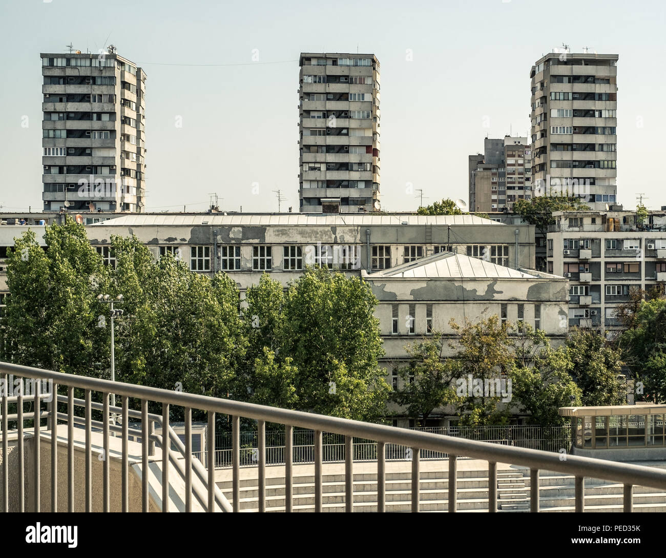 Belgrad, Serbien. August 27, 2017. Die sozialistische Ära Architektur, brutalist Beispiel im Stil. Stockfoto