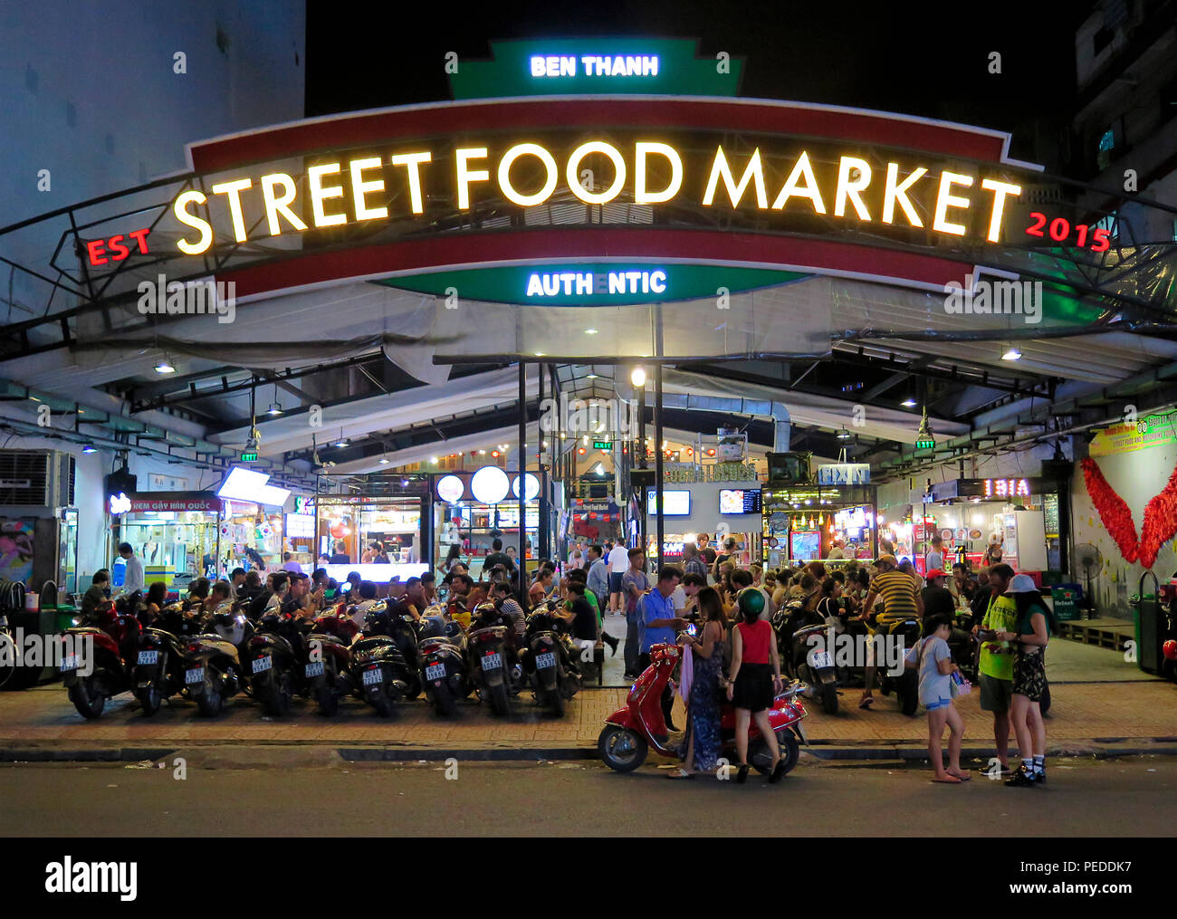 Streetfood Ben Thanh Markt, Ho-Chi-Minh-Stadt, Vietnam Stockfoto