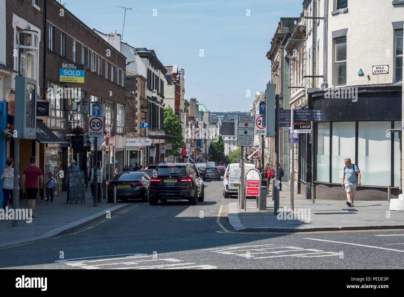 Nach unten schauen Bold Street, Liverpool. Stockfoto