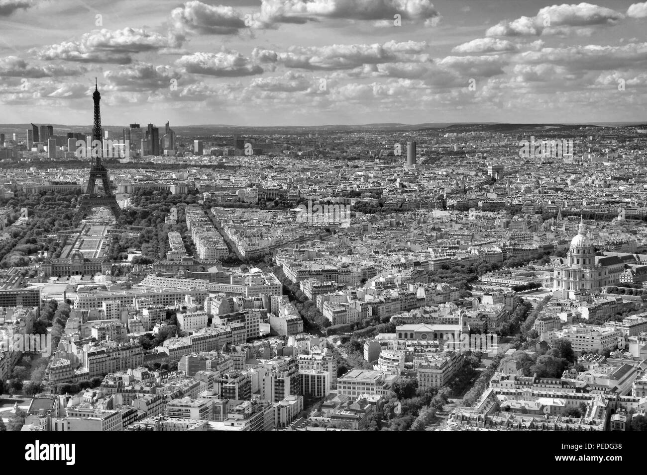 Paris, Frankreich - Schwarz-weiß Stadtbild mit Eiffelturm. UNESCO-Weltkulturerbe. Stockfoto