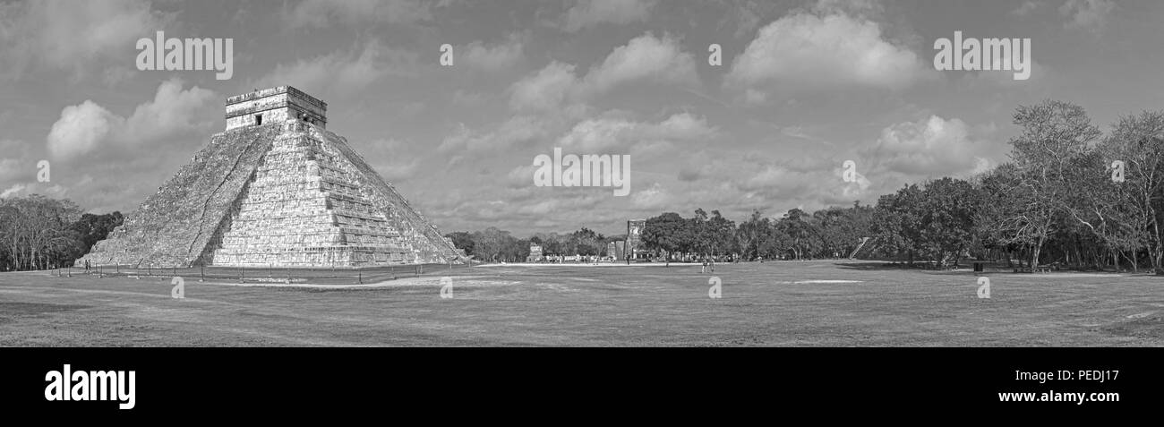 Die Maya Tempel des kukulkan (El Castillo) Pyramide in Chichen Itza, Yucatan, Mexiko. Stockfoto