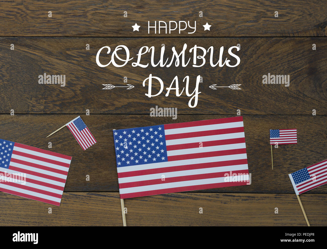 Tabelle Ansicht von oben Luftbild der Dekoration das Zeichen der USA glücklich Columbus Day auf Sep 8,2018 Hintergrund Konzept. Flach Zubehör US Flag und Inhalt Stockfoto