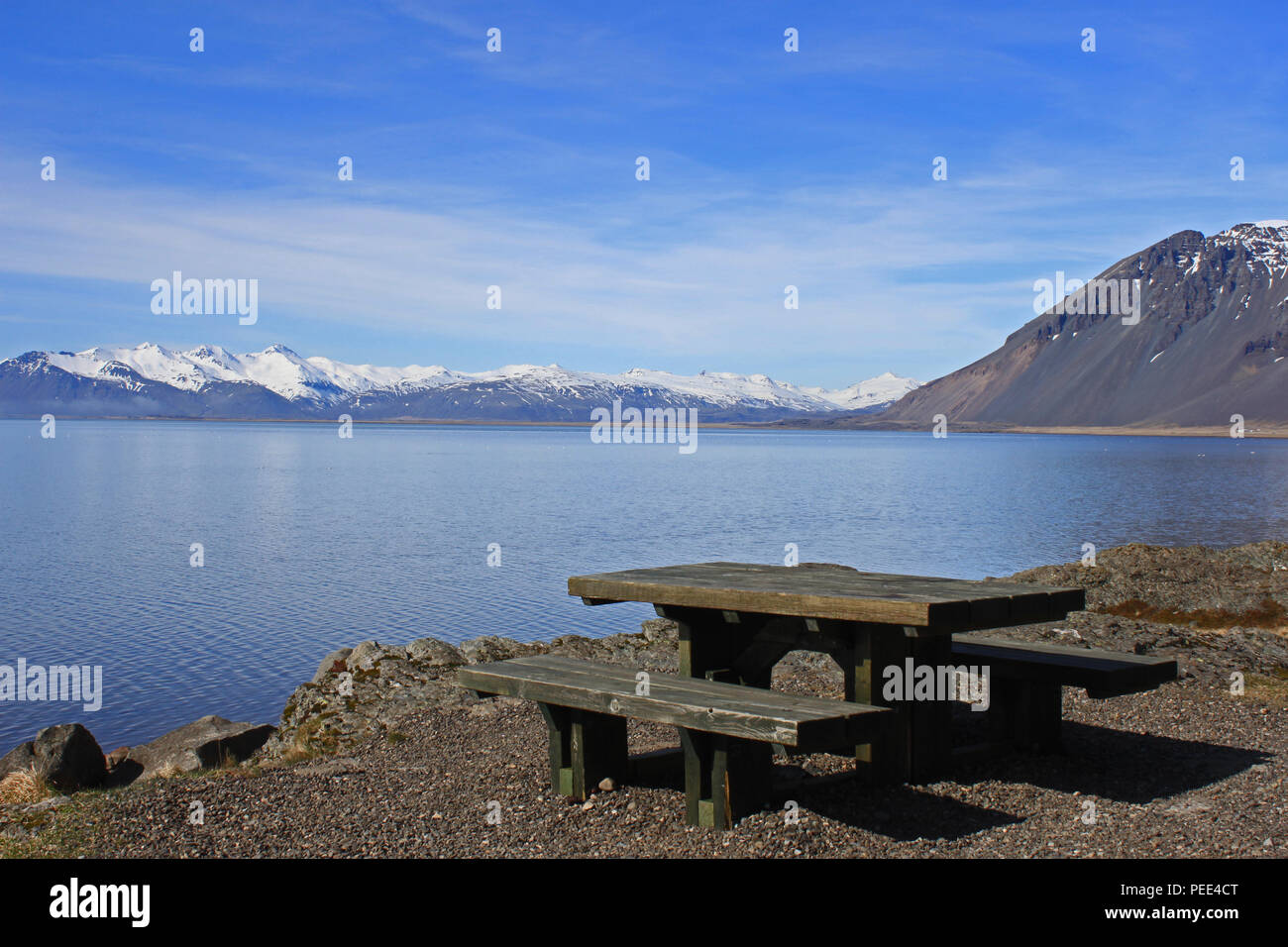 Picknick im Osten Fjorde. Island. Stockfoto