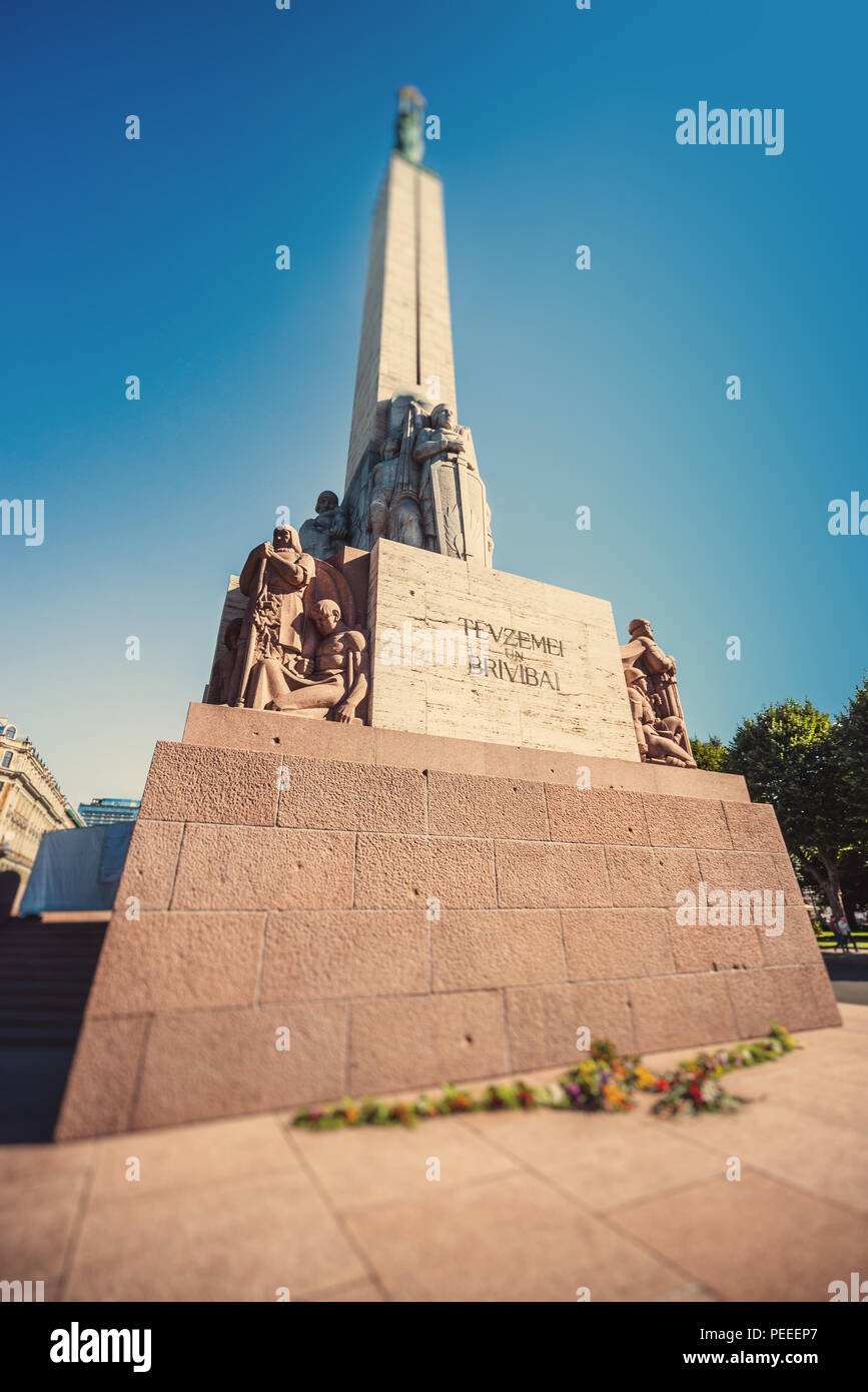 Freiheitsdenkmal, Milda, im Zentrum von Riga, der Hauptstadt Lettlands. Bild mit einem Instagram und Tilt-shift Effekten. Riga ist Europäischen Stockfoto