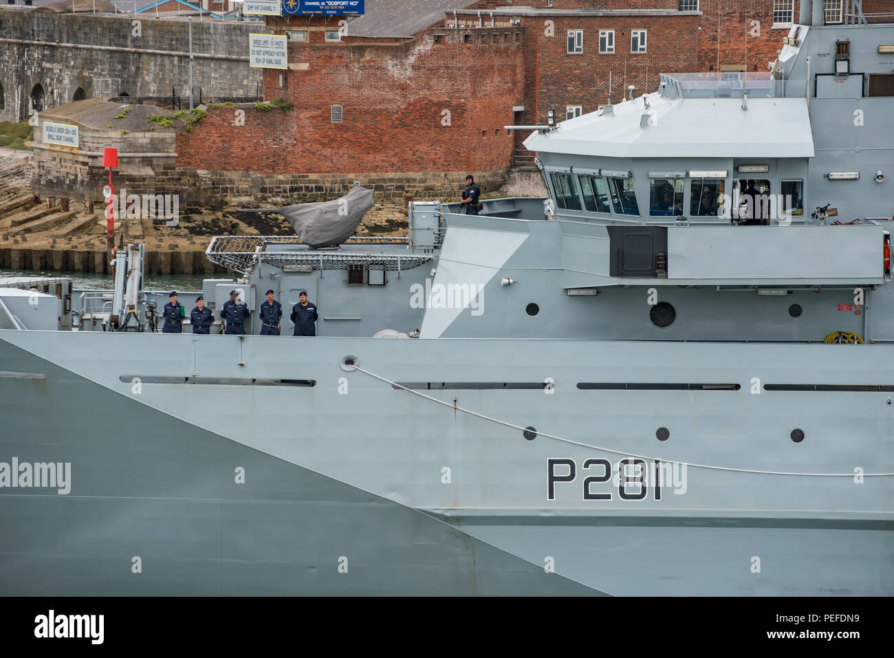 Die britische Royal Navy River Klasse (Batch 1) OPV, HMS Tyne, in den aktiven Dienst zurück in Portsmouth, Großbritannien am 14/8/18 Nach kurzer Zeit in Reserve. Stockfoto