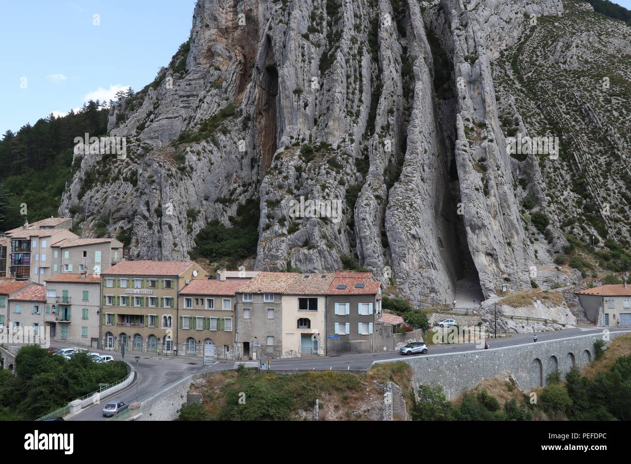 Dorf von dem Rock Stockfoto