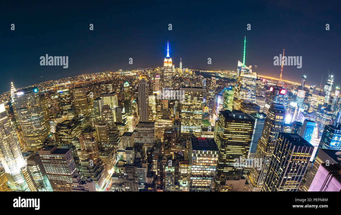 New York City bei Nacht, Fischaugenobjektiv Stockfoto