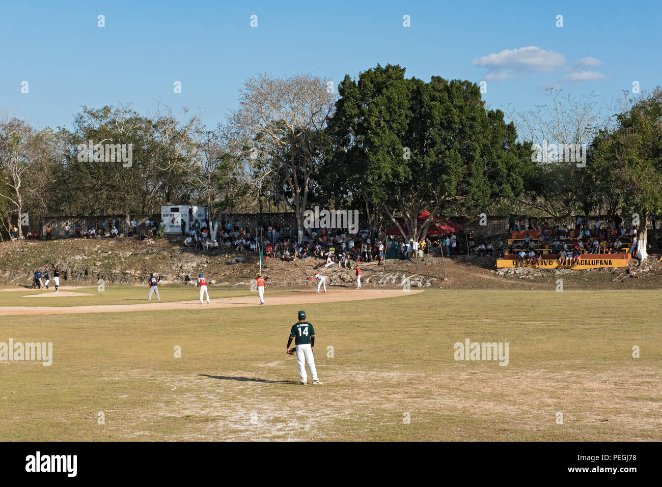 Baseball Spiel in der Piste, Yucatan, Mexiko. Stockfoto