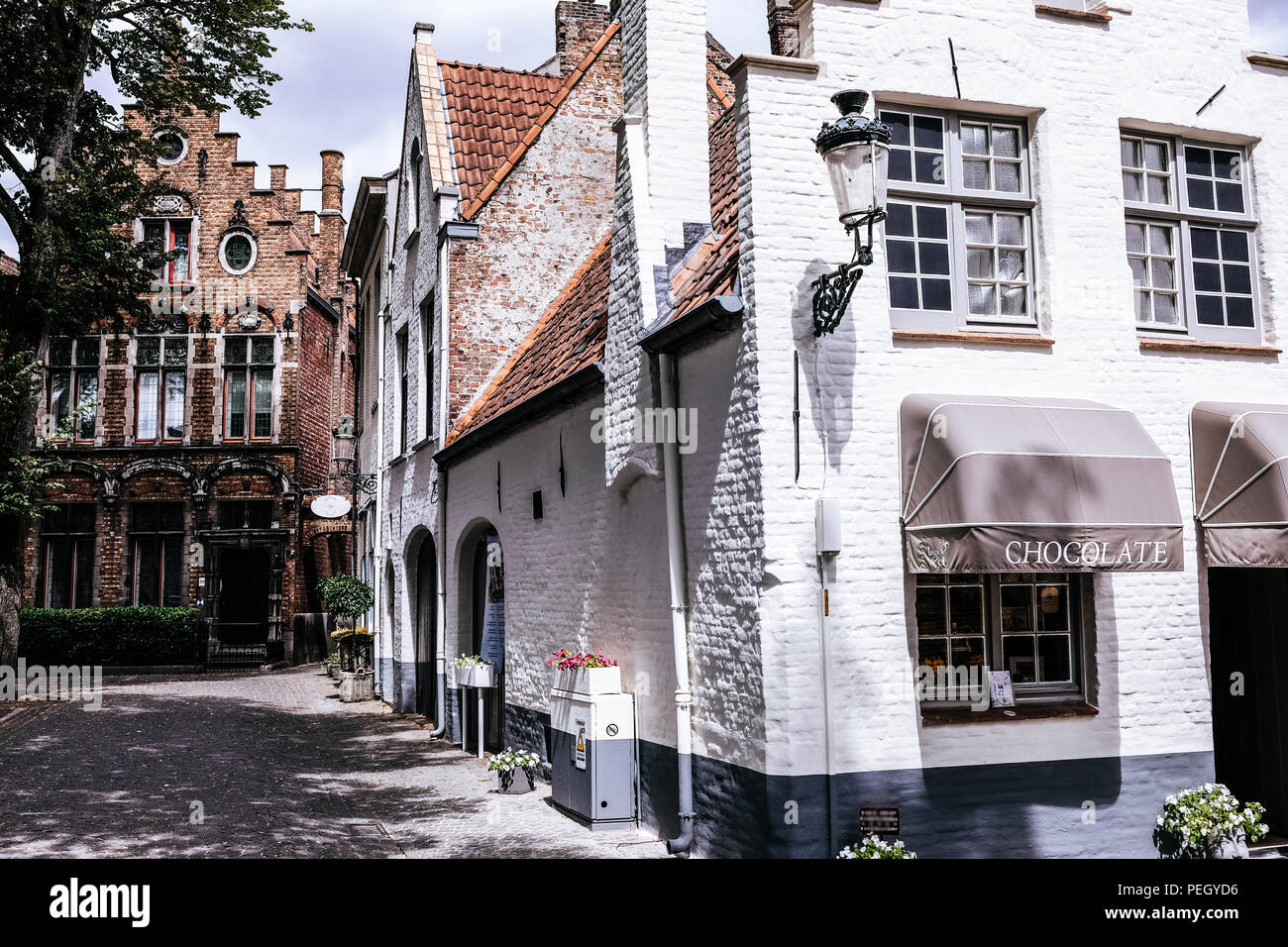 Lanscape Ansicht der Gebäude und Fassaden von den Straßen der Stadt Brügge, im Norden Belgiens Stockfoto