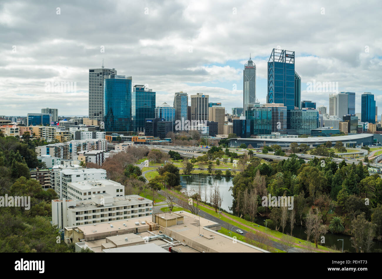 Skyline von Perth, Central Business District Blick von King's Park, Western Australia Stockfoto