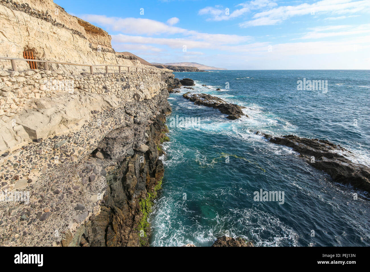 Faszinierende Kalksteinen am Ufer des Ajuy, Fuerteventura Stockfoto