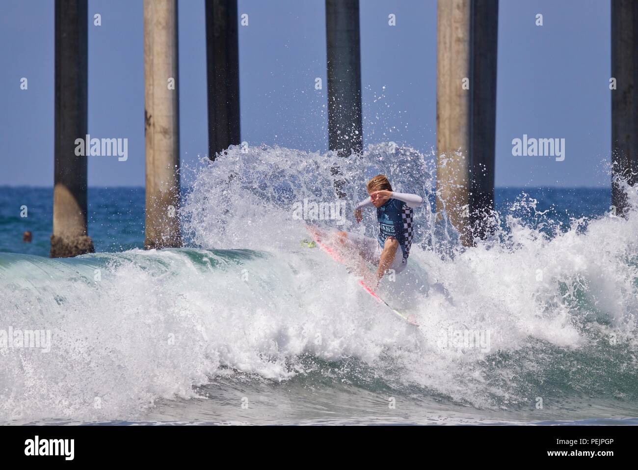 Kolohe Andino konkurrieren in der US Open des Surfens 2018 Stockfoto