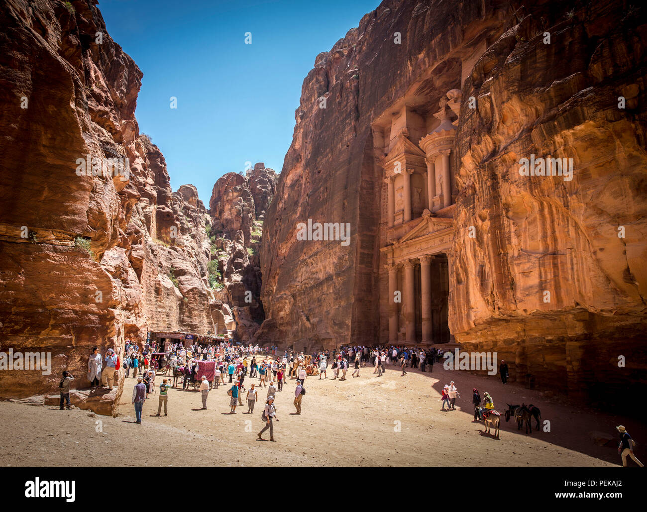 Die Schatzkammer Gebäude finden Sie in der verlorenen Stadt Petra, Jordanien Stockfoto
