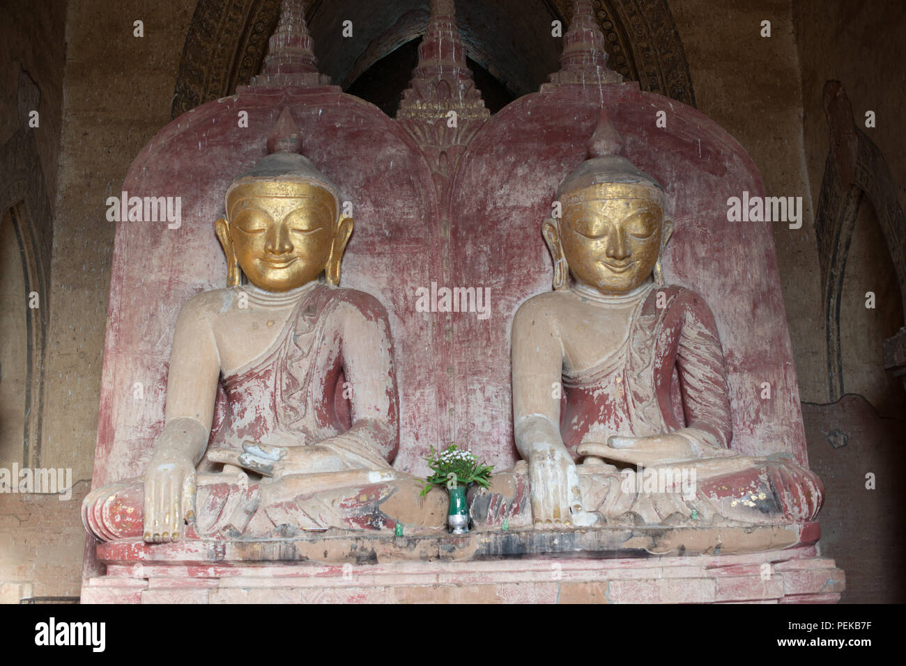 Schrein der Dhammayangyi-Tempel, ein alter buddhistischer Tempel in Bagan, ist das größte und größte Bauwerk unter den Tausenden von Tempeln in der Gegend. Stockfoto